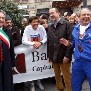 Maratona delle Terre Verdiane: 25 febbraio 2007 - Il Sindaco Tedesche, Gianni Morandi, Il Presidente della Provincia Bernazzoli e Giancarlo Chittolini