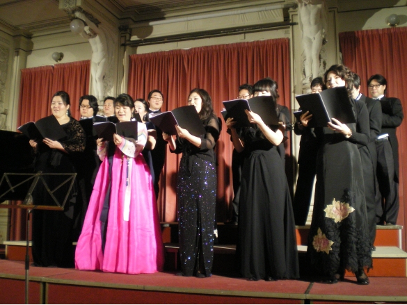 Coro Chan-Yang (Corea del Sud): Anno 2010 - Esibizione del coro coreano