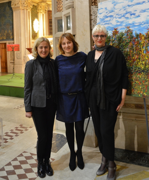 I Musici di Parma – Orchestra da Camera: 5 gennaio 2014 - Concerto alle Terme Berzieri. Viviana Zampella - Turismo, Elisabetta Pe de I Musici di Parma e l'Assessore al Turismo Daniela Isetti