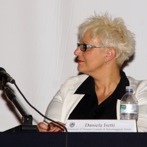 Convegno “Novità introdotte dal Governo: una nuova attenzione al turismo” partecipa il Sottosegretario di Stato del Ministero dei Beni e delle Attività Culturali e del Turismo, Francesca Barracciu: Anno 2014, venerdì 5 settembre - L'Assessore al Turismo Daniela Isetti