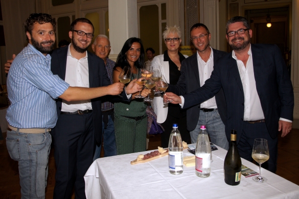 Convegno “Novità introdotte dal Governo: una nuova attenzione al turismo” partecipa il Sottosegretario di Stato del Ministero dei Beni e delle Attività Culturali e del Turismo, Francesca Barracciu: Anno 2014, venerdì 5 settembre - Brindisi delle autorità