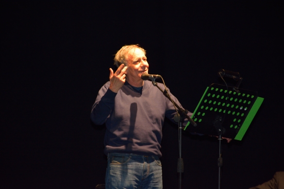 Roberto Vecchioni in Concerto: Teatro Nuovo Salsomaggiore - «Il Mercante di Luce Tour 2015»
