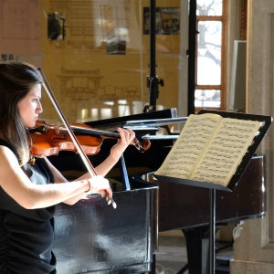 I Musici di Parma Sebino Salso Summer Festival: 24 maggio 2015 - Sviolinata, concerto alle Terme Berzieri. Una violinista dell'academy