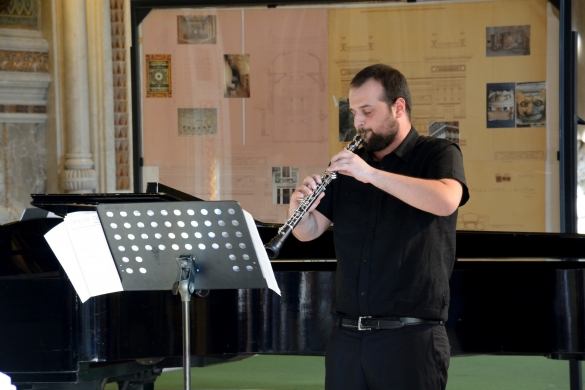 I Musici di Parma Sebino Salso Summer Festival: 2 giugno 2015 -  Suoni D'Ancia concerto alle Terme Berzieri. L'esibizione di un musicista dell'academy