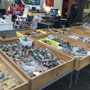 Salsomotormeeting: Anno 2015 - Bancarelle di oggettistica pwer auto 