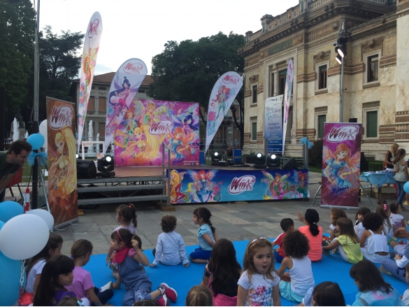 Notte Celeste: Anno 2015 - Spettacolo Winx in piazza