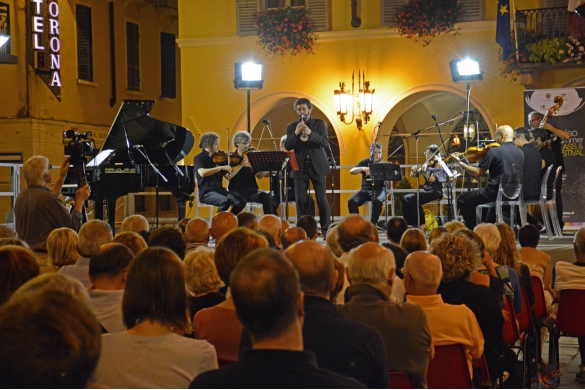 Salso Summer Class & Festival: 24 giugno 2016 - L'esibizione musicale e il pubblico intervenuto all'evento
