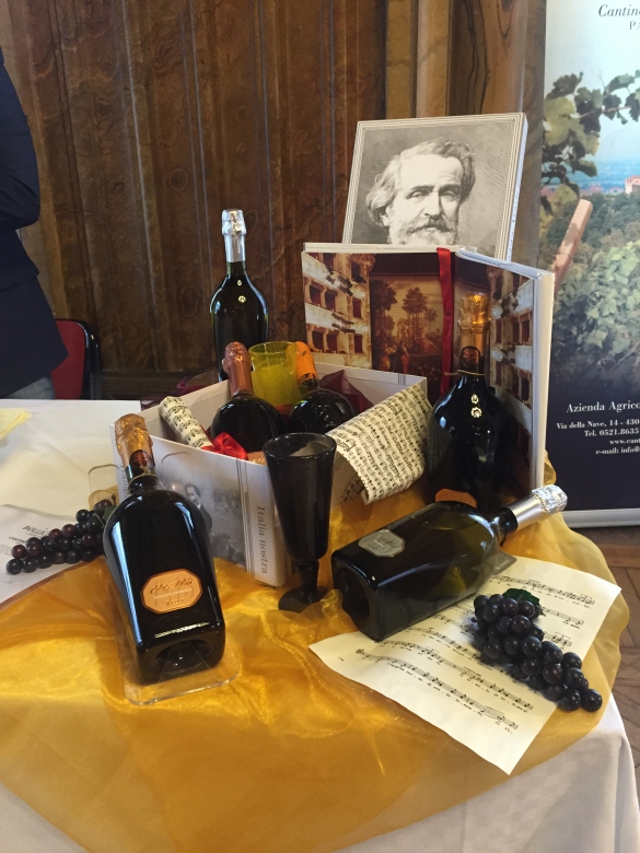 Palazzo Congressi: Salone Moresco, stand produttore vino italiano del territorio