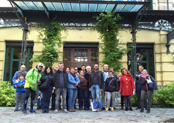 Giornata Nazionale del Trekking Urbano: Anno 2015 - Il gruppo podistico davanti al Palacongressi