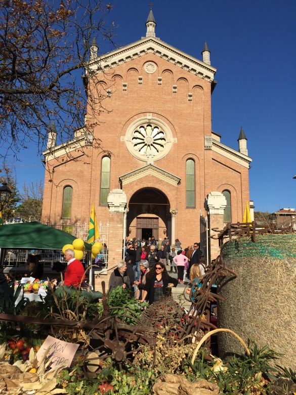 Festa del Ringraziamento: Anno 2015 - La chiesa di S. Antonio e la festa rionale