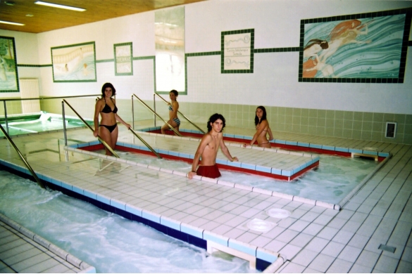 Centro Termale  Terme Zoja: camminamento in acqua termale