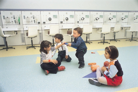 Terme di Tabiano: Bambini nel reparto cure inalatorie collettive in ambiente