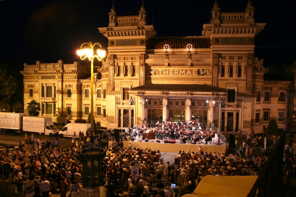Piazza Lorenzo Berzieri: Spettacolo estivo in piazza Berzieri