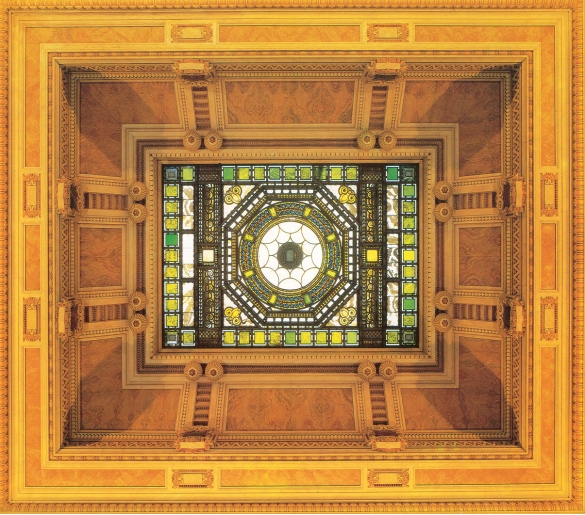 Terme Lorenzo Berzieri: Interno, soffitto dell'atrio centrale con il grande lucernario  realizzato su disegno di Ugo Giusri