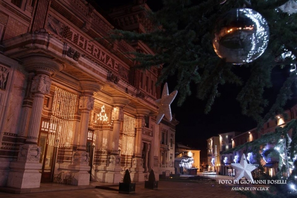 Piazza Lorenzo Berzieri : Natale 2015 - Atmosfera natalizia 