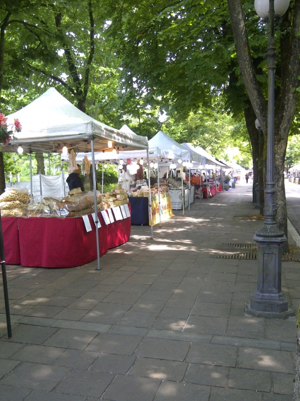 Mercatino alimentare: 