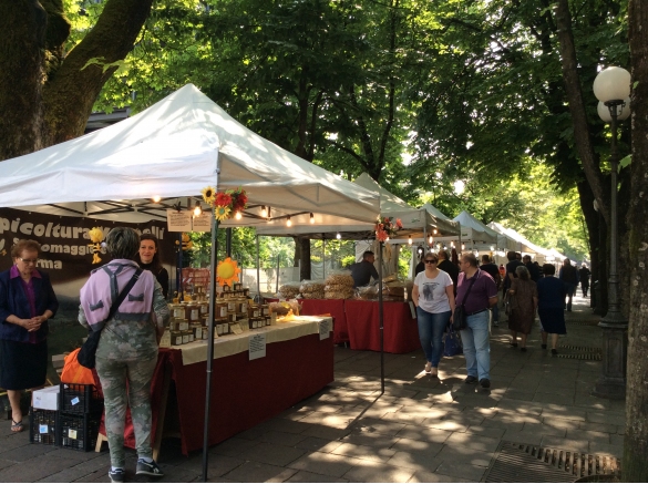 Mercatino alimentare: 