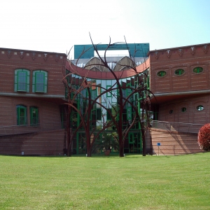 Tabiano: La facciata delle Terme Respighi