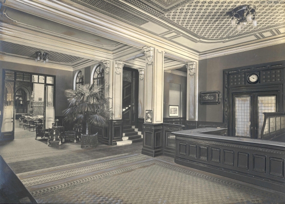 Grand Hôtel des Thermes: Hall