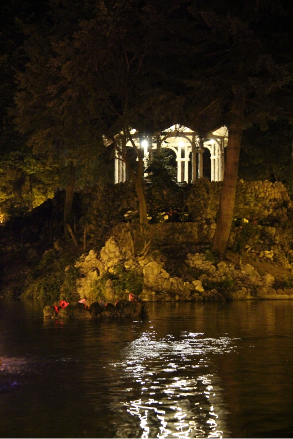 Parco Mazzini: La pagoda illuminata