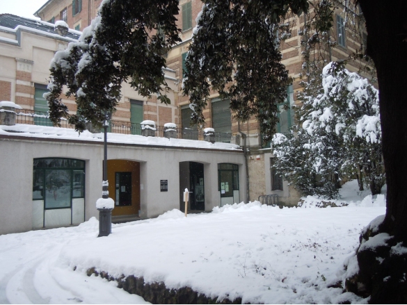 Palazzo Congressi: Biblioteca Civica, nevicata!