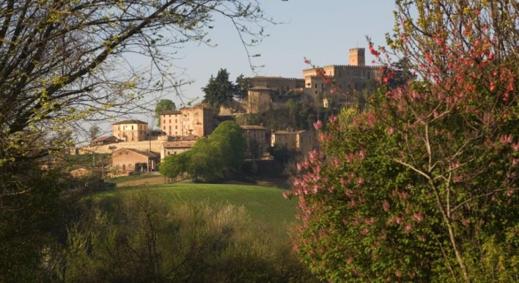 Castello di Tabiano: Veduta del castello