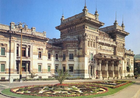 Terme Lorenzo Berzieri: Le Terme in una foto rétro con l'aiuola a mosaicoltura