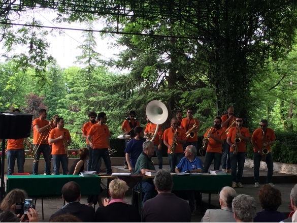 P Funging Band: Anno 2016 - La band in concerto al gazebo fi viale Romagnosi
