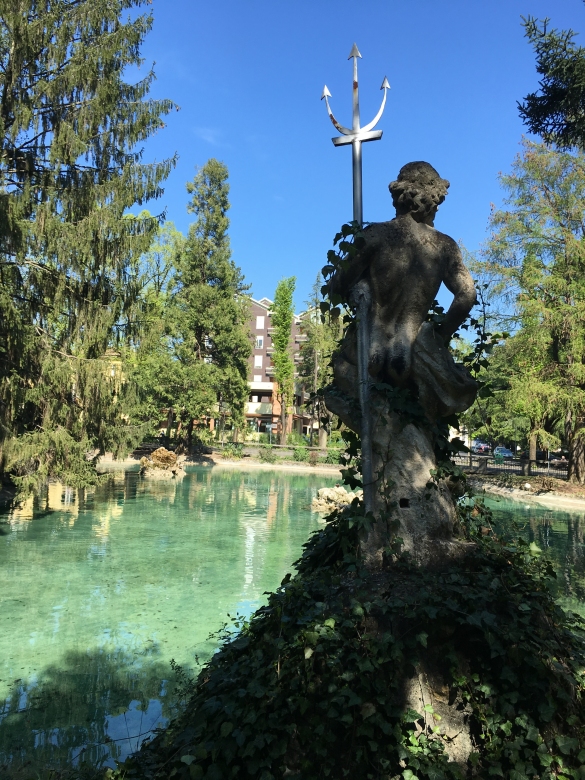 Parco Mazzini: Statua del Nettuno