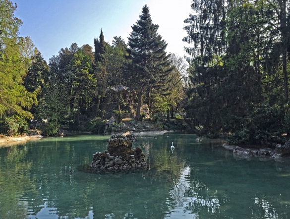 Parco Mazzini : L'incantevole laghetto immerso nella natura del parco
