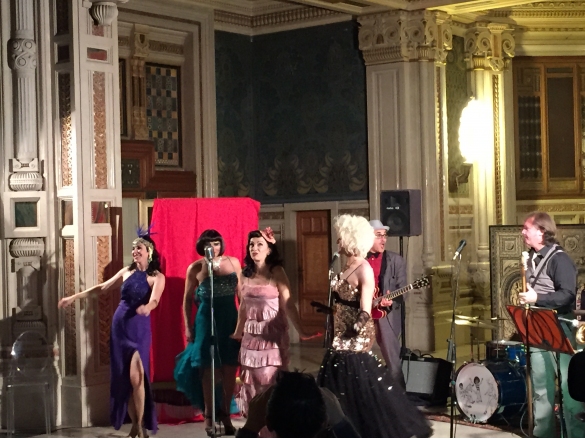 Burlesque: Anno 2015, 3 gennaio - Intrattenimento alle Terme Berzieri