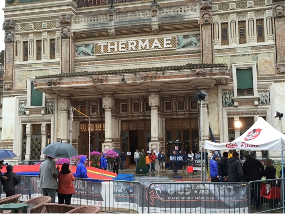 Salto con l'asta - CNU: Gara ufficiale di salto con l'asta in piazza Berzieri (campo omologato)