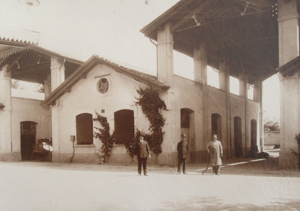 Macello Pubblico - Collezione Biblioteca Comunale G. D. Romagnosi: Veduta generale dell'edificio (Album Municipio di Salsomaggiore, le provvidenze del Comune in ordine di servizi pubblici)