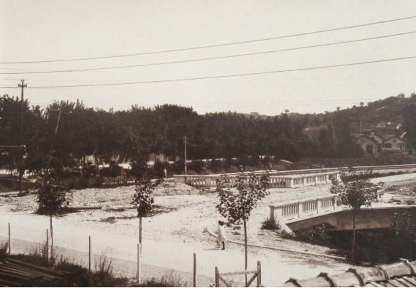 Opera Pubblica - Collezione Biblioteca Comunale G. D. Romagnosi: Nuova strada panoramica della valle e ponte sul torrente Gerra in cemento armato (Album Municipio di Salsomaggiore, le provvidenze del Comune in ordine di servizi pubblici)