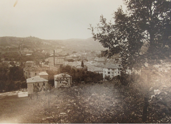 Servizi Pubblici Comunali - Collezione Biblioteca Comunale G. D. Romagnosi: Vista panoramica da Costa Marenga (Album Municipio di Salsomaggiore, le provvidenze del Comune in ordine di servizi pubblici)