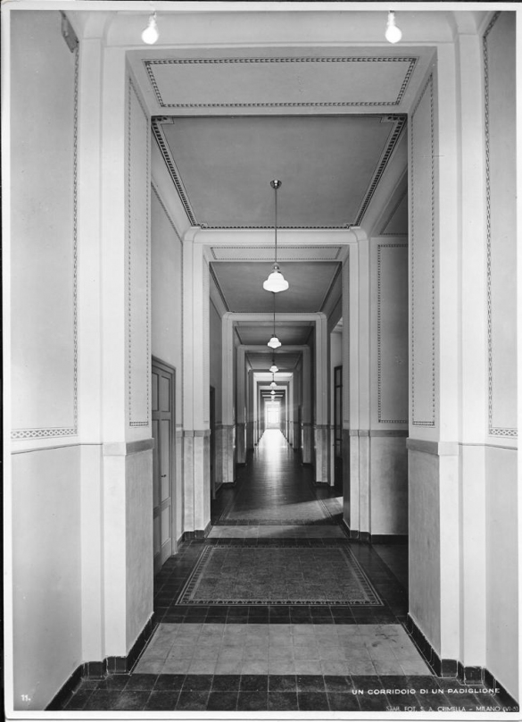 Terme Giacomo Tommasini - Collezione Biblioteca Comunale G. D. Romagnosi: 1933 circa - Un corridoio di un padiglione
