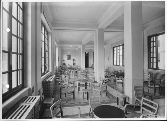 Terme Giacomo Tommasini - Collezione Biblioteca Comunale G. D. Romagnosi: 1933 circa - Una veranda