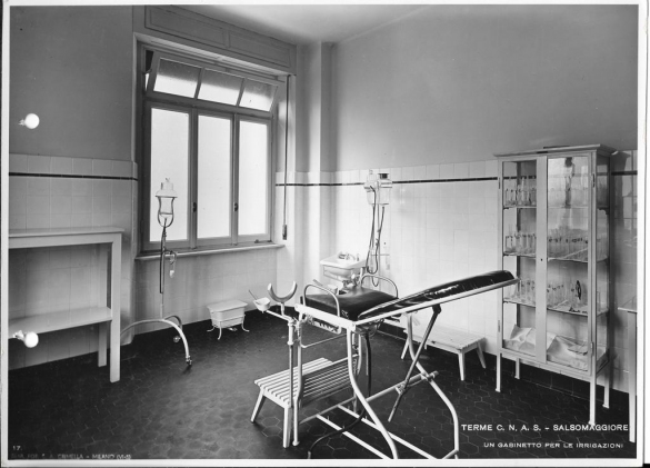 Terme Giacomo Tommasini - Collezione Biblioteca Comunale G. D. Romagnosi: 1933 circa - Camerino reparto irrigazioni