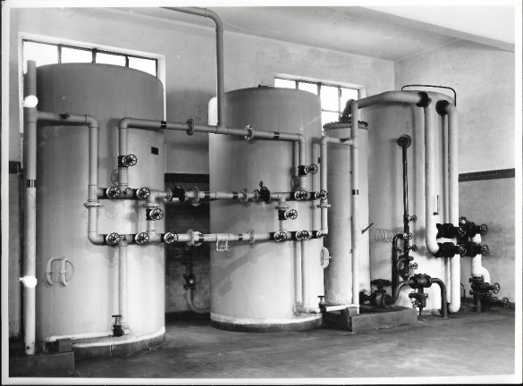 Terme Giacomo Tommasini - Collezione Biblioteca Comunale G. D. Romagnosi: 1933 circa - Centrale termica, reparto depuratori e degasificatore