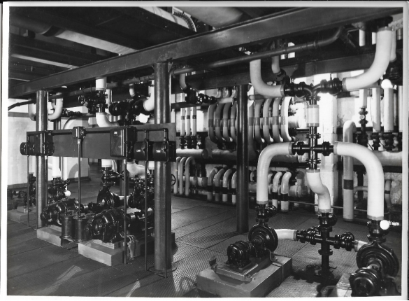 Terme Giacomo Tommasini - Collezione Biblioteca Comunale G. D. Romagnosi: 1933 circa - Centrale termica, particolare reparto distribuzione