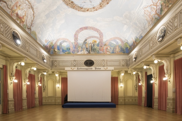 Palazzo dei Congressi - Sala delle Cariatidi: La Sala delle Cariatidi con il suo bellissimo soffitto affrecato