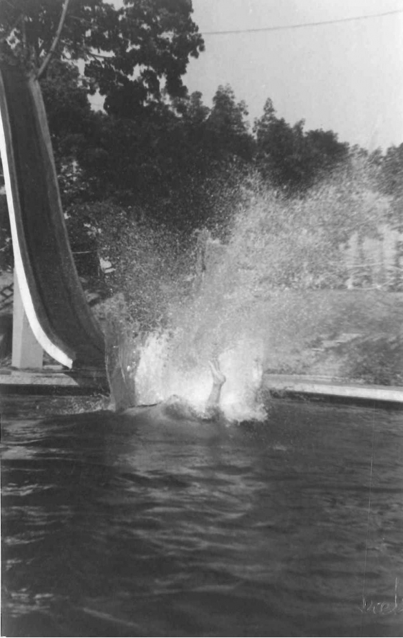 Piscina Leoni - Collezione Biblioteca Comunale G. D. Romagnosi: Anni '60 del Novecento - Il toboga