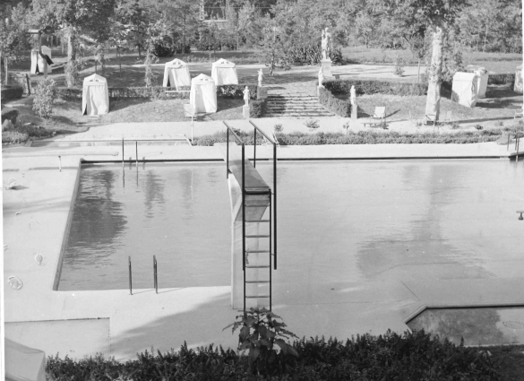 Piscina Leoni - Collezione Biblioteca Comunale G. D. Romagnosi: Anni '60 del Novecento - La piscina