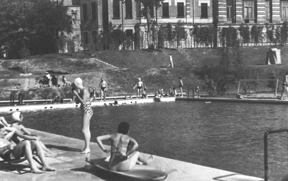 Piscina Leoni - Collezione Biblioteca Comunale G. D. Romagnosi: Anni '60 del Novecento 