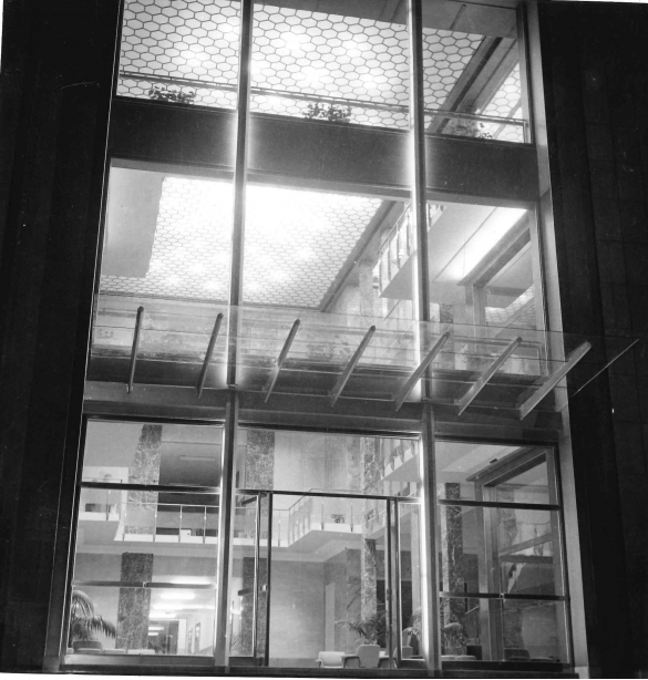 Terme di Tabiano - Collezione Biblioteca Comunale G. D. Romagnosi: Anni '60 del Novecento - Particolare architettonico dell'interno