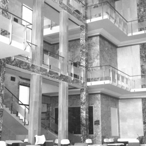 Terme di Tabiano - Collezione Biblioteca Comunale G. D. Romagnosi: Anni '60 del Novecento - Particolare architettonico dell'interno