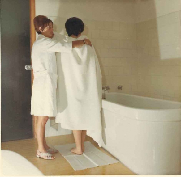 Concorso Ippico - Collezione Biblioteca Comunale G. D. Romagnosi: Anni '60 del Novecento - Bagno termale