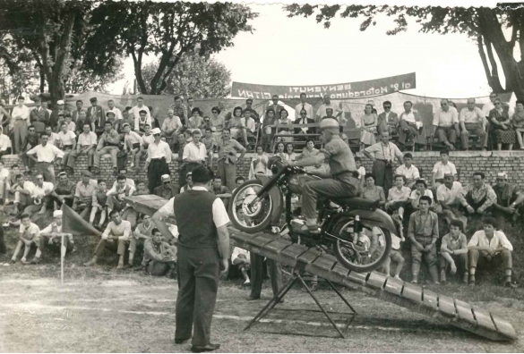 8° Motoraduno Nazionale GITAN - Collezione Biblioteca Comunale G. D. Romagnosi: Anni '60 del Novecento 