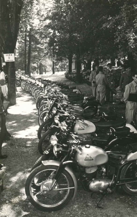 8° Motoraduno Nazionale GITAN - Collezione Biblioteca Comunale G. D. Romagnosi: Anni '60 del Novecento 
