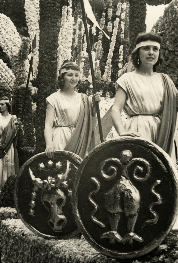 1956 Corso dei Fiori - Collezione Biblioteca Comunale G.D. Romagnosi: Giugno 1956 - Il Corso dei Fiori fu una storica manifestazione organizzata e promossa dall'Azienda Autonoma di Cura 